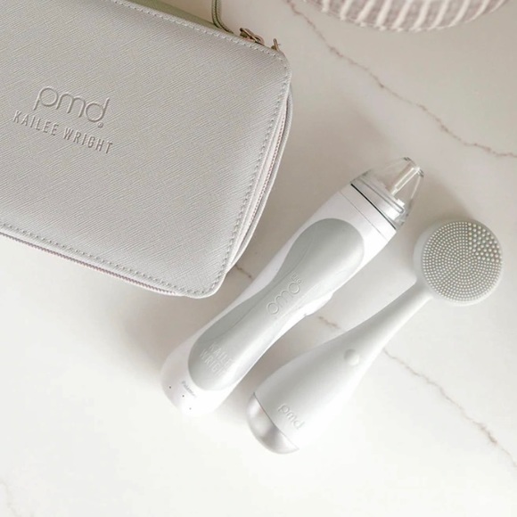 🔥🆕 PMD Clean: Smart Cleansing Facial Device 🔥 - Picture 11 of 11
